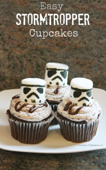 Stormtrooper-Cupcakes-567813dd3df78ccc15321f69.jpg